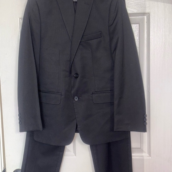 Joseph & Feiss Other - Joseph & Feiss black boys 14 suit